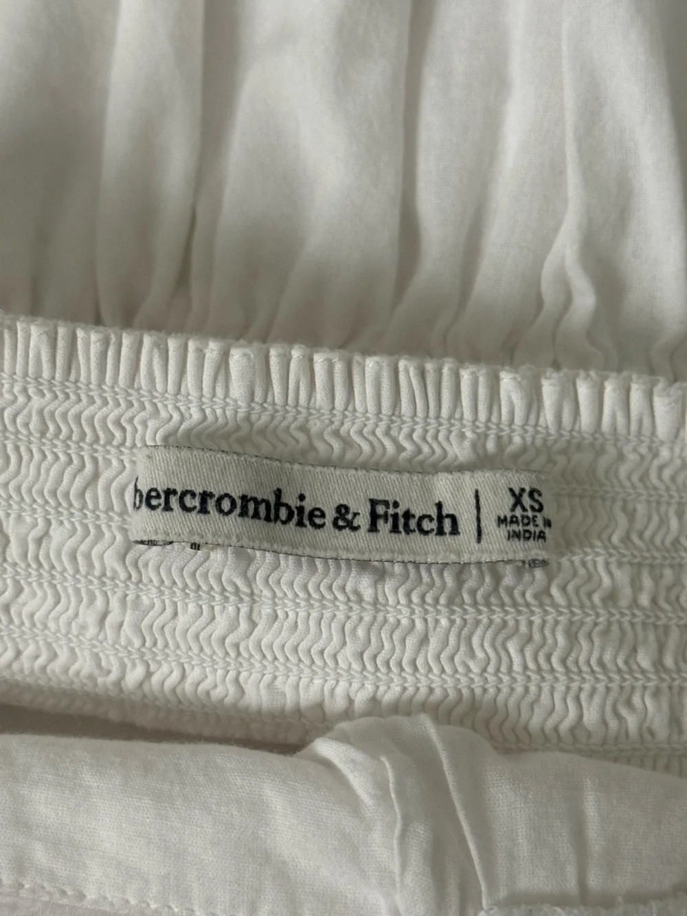 Abercrombie & Fitch White Emerson Peplum Puff Sleeve Pleated Top